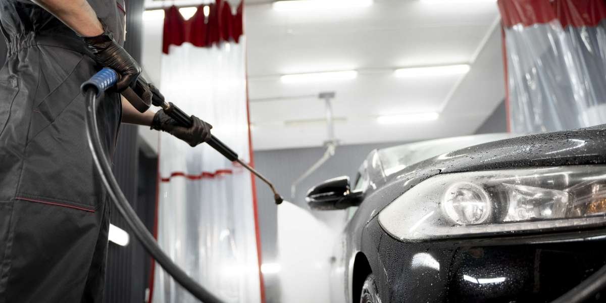 Choosing the Right Steam Cleaning Equipment for Mobile Detailing